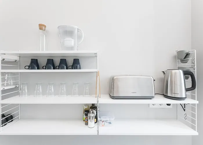 Guestready - Colorful Near Agosto Station * 포르투