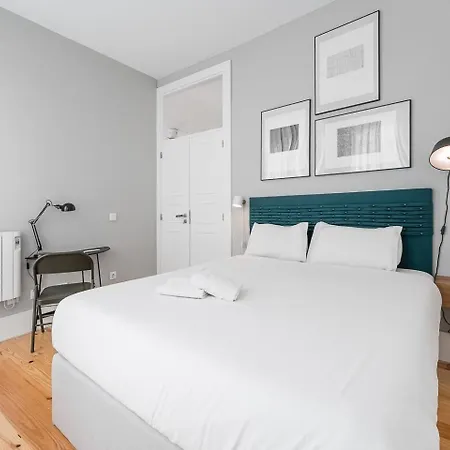 Guestready - Colorful Near Agosto Station Apartmán Porto