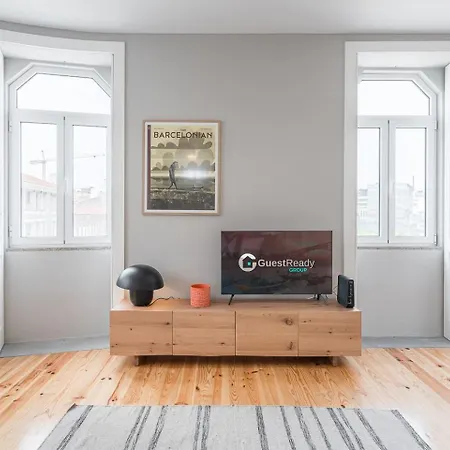 Guestready - Colorful Near Agosto Station Apartmán *