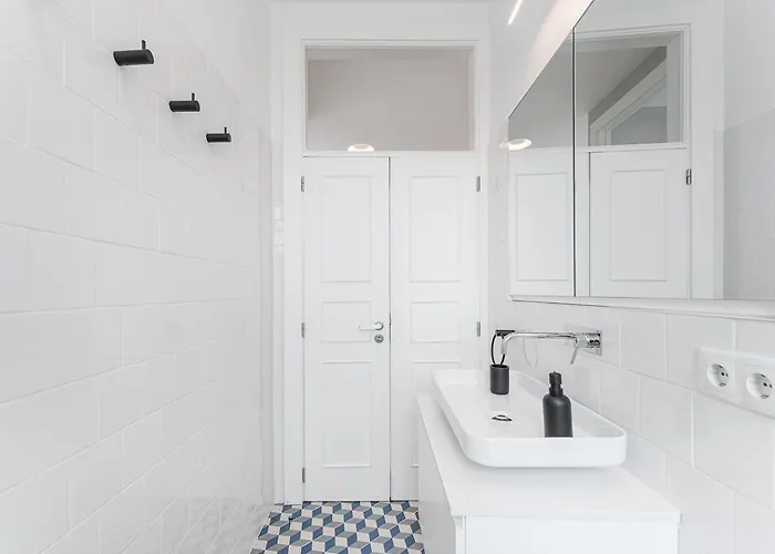 Guestready - Colorful Near Agosto Station Apartmán Porto