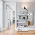 Guestready - Colorful Near Agosto Station *