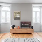Guestready - Colorful Near Agosto Station דירה *