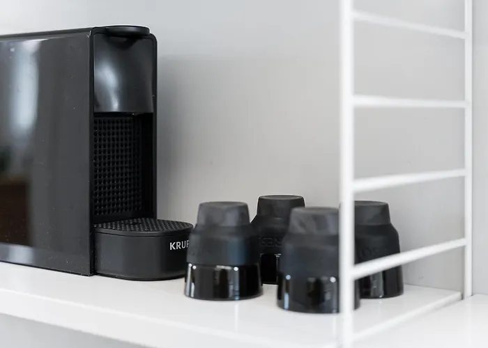 Guestready - Colorful Near Agosto Station