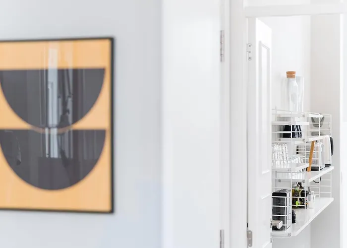 Guestready - Colorful Near Agosto Station Διαμέρισμα