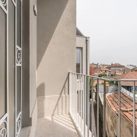 Apartament Guestready - Colorful Near Agosto Station