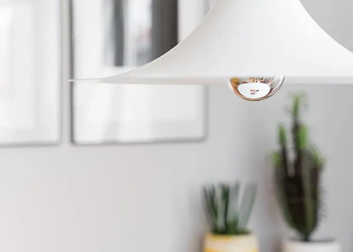 Guestready - Colorful Near Agosto Station